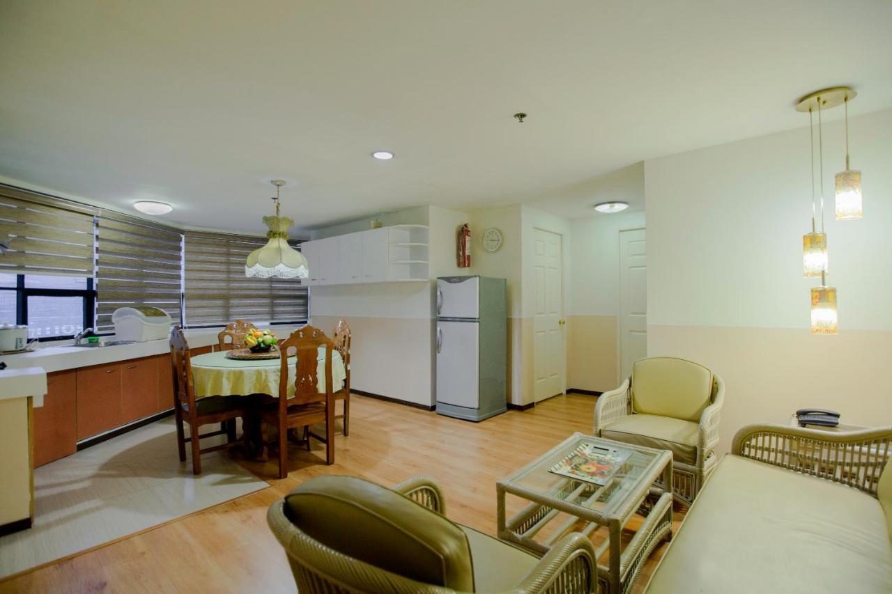 Newgrange Condotel Quezon City Exterior photo
