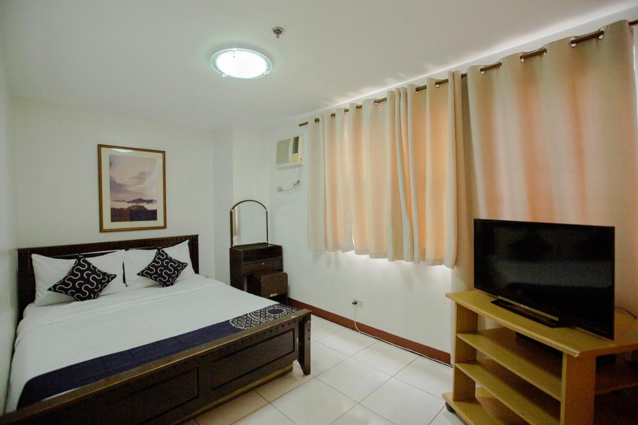 Newgrange Condotel Quezon City Exterior photo