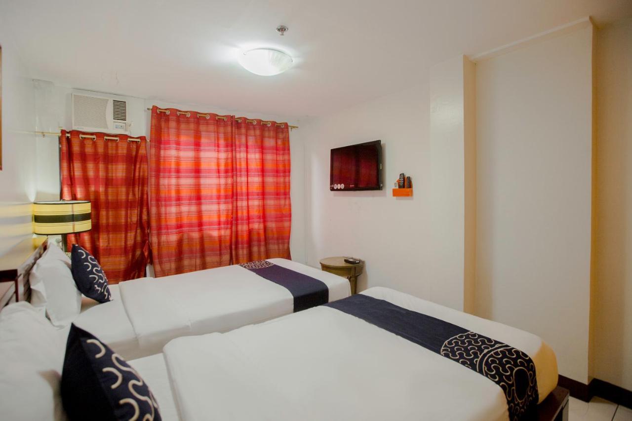 Newgrange Condotel Quezon City Exterior photo