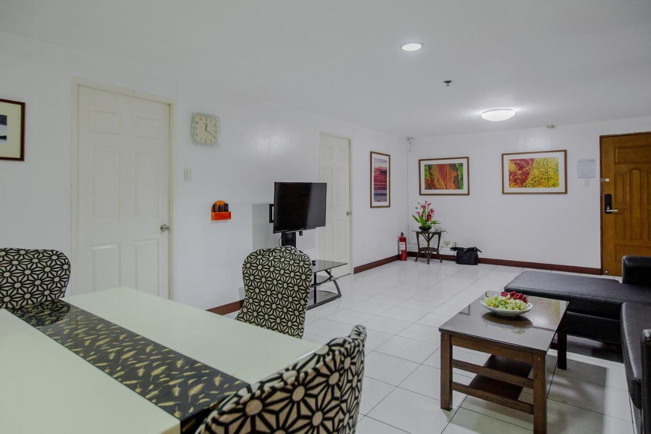 Newgrange Condotel Quezon City Exterior photo