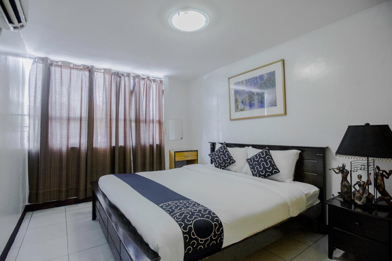 Newgrange Condotel Quezon City Exterior photo