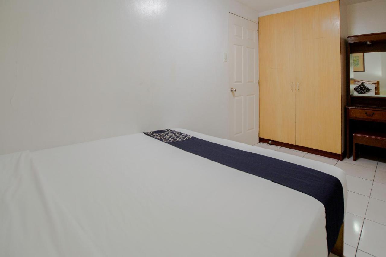 Newgrange Condotel Quezon City Exterior photo