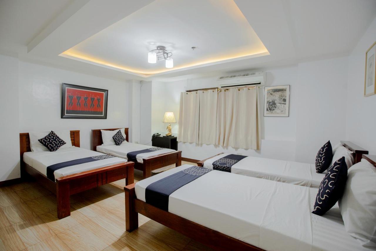 Newgrange Condotel Quezon City Exterior photo