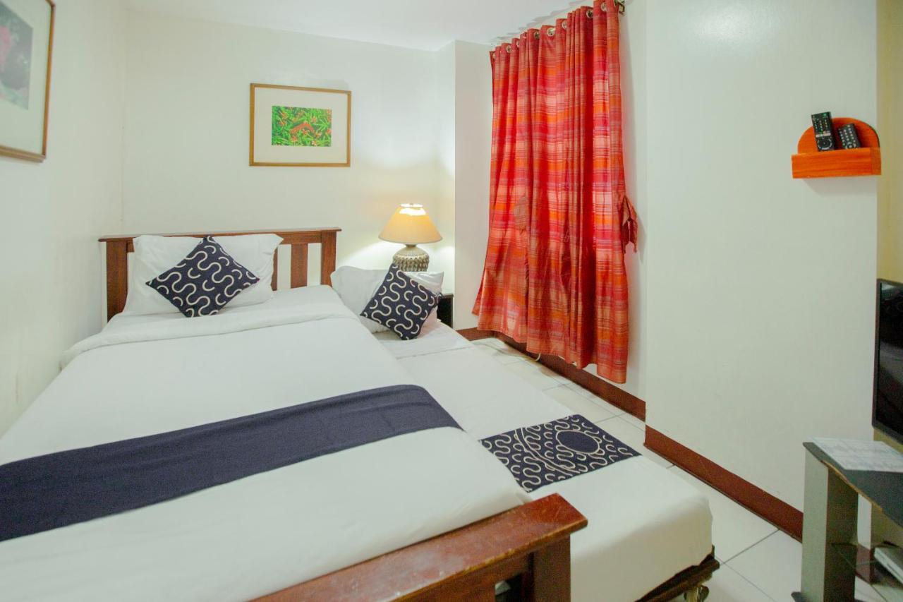 Newgrange Condotel Quezon City Exterior photo