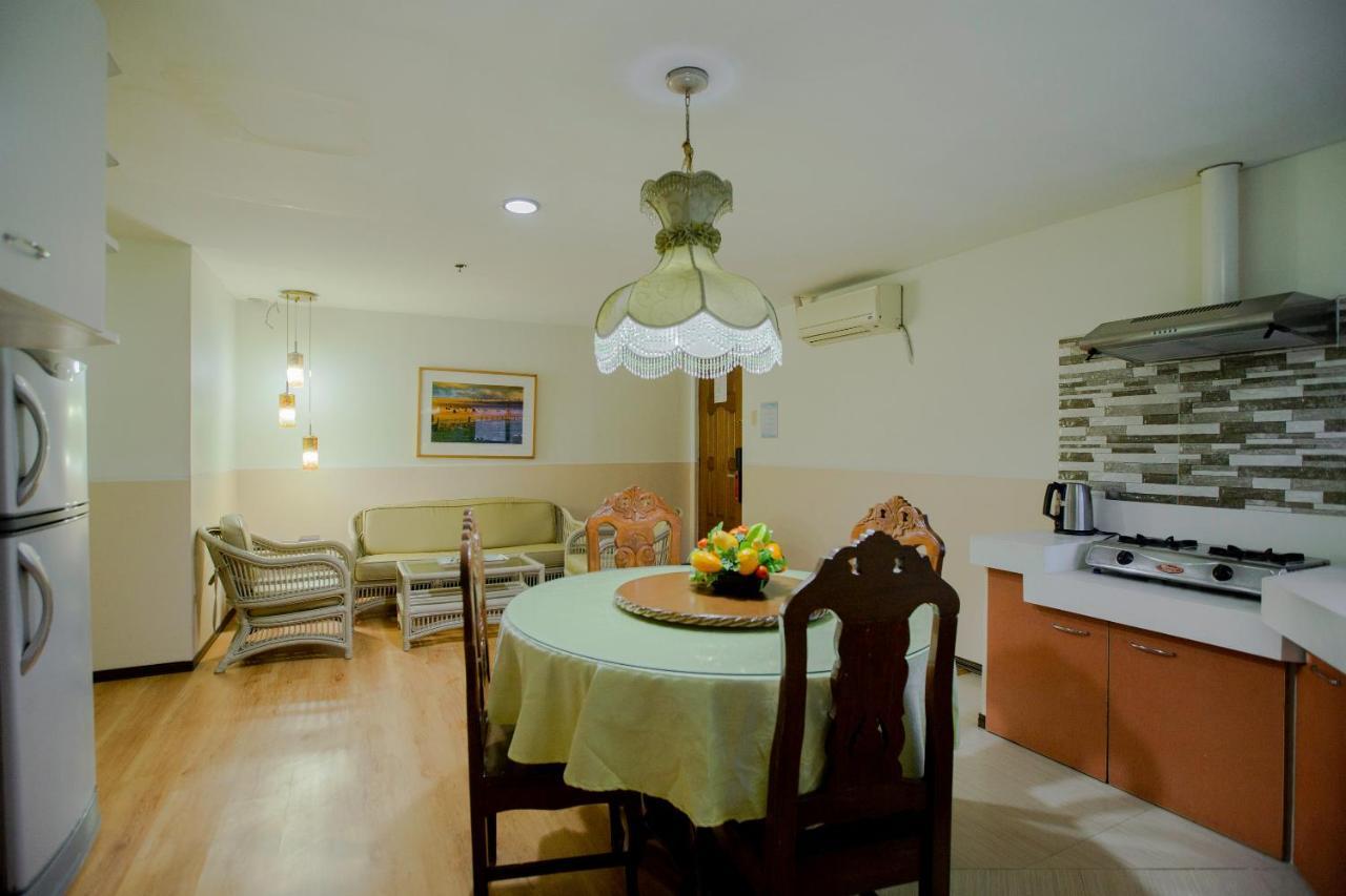 Newgrange Condotel Quezon City Exterior photo